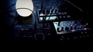 Korg Volca bass  Beats  Roland E-4