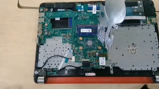 HP 14 - BS702TU | Service OverHeat | tutorial | Subtitle eng -ind смотреть онлайн