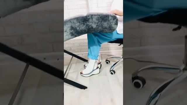 Кушетка для наращивания ресниц