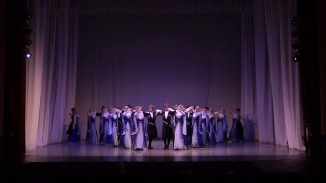 ансамбль Алан чеченский молодежный танец