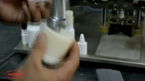 Укупорка косметических флаконов на универсальном полуавтомате укупорочном МЗ-400Т