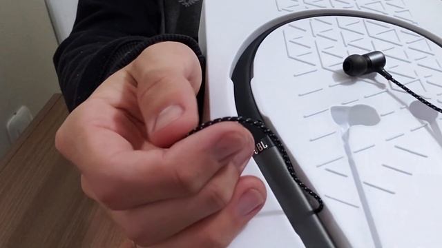 JBL Live 200BT - Fone JBL Intra-Auricular Bluetooth смотреть онлайн