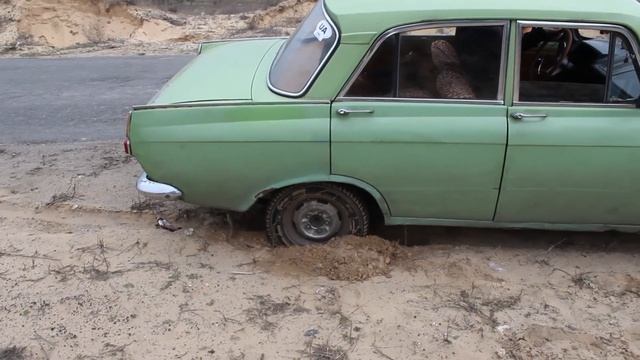 Сколько едет Москвич 412? Тест заезд или приключения почти Шурика смотреть онлайн