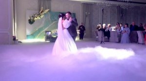 Первый танец молодоженов