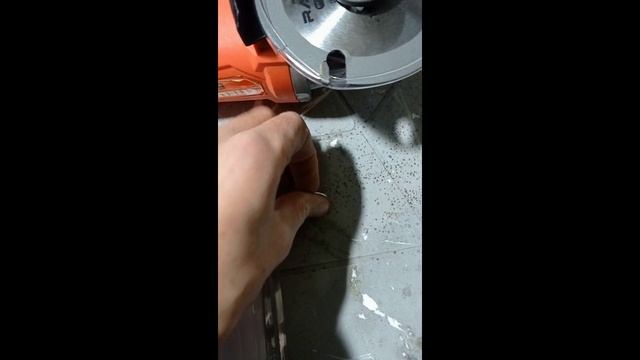 Пильный диск по дереву на болгарку . Rage vira 115 mm смотреть онлайн