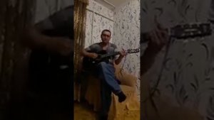 "Я воздушный десант "-на гитаре.  Нашарбеков Кайрат