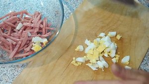 ГОТОВИМ С Sen Soy//ВКУСНЫЙ САЛАТ С ВЕТЧИНОЙ И ЦИТРУСОВОЙ ЗАПРАВКОЙ