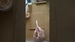 Как сделать ароматическую свечу из вощины с наполнителем