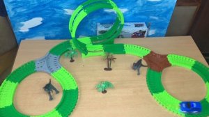 ГОНКИ И ГИБКИЙ ТРЕК -машинка ездит по треку