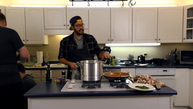 Cooking With Blind Wave #22 "Green Bean Casserole" смотреть онлайн