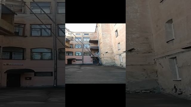 Выборг. Двор. Улица Сторожевой башни, 8 - одна из старейших улиц города