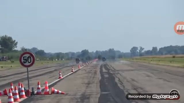 vedeo Tóp nissan gtr 2018 vs ferrari 2018 смотреть онлайн