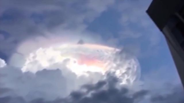 ✅Топ 10 Шокирующих видео снятых в небе. Нло. Top 10 mysterious phenomena in the sky.