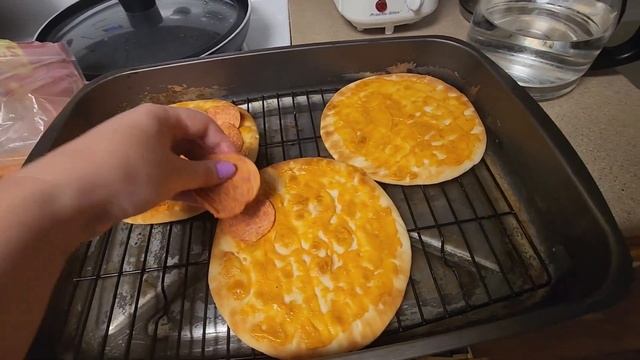 Муж на Кухне Любимый Готовит ГОЛУБЦЫ Заготовка Фарша Мини-Пиццы