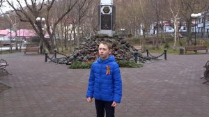 В.Высоцкий "Их восемь, нас - двое"