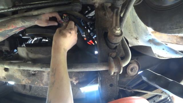 Замена разъема датчика коленвала на Chevrolet Express смотреть онлайн