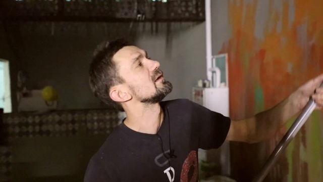 Роспись стены в ресторане. Художник Иван Предит смотреть онлайн