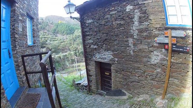 Такой деревни вы еще не видели! И мы тоже...Piodao смотреть онлайн