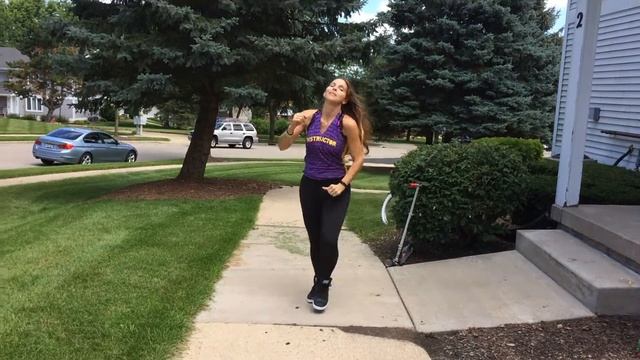 Despacito by Grupo Extra - Bachata - Dance Zumba Fitness смотреть онлайн