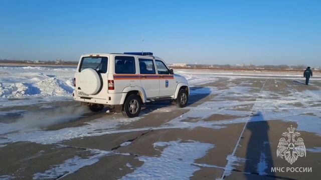 Вертолет МЧС России вылетел к месту ДТП на Комсомольской трассе