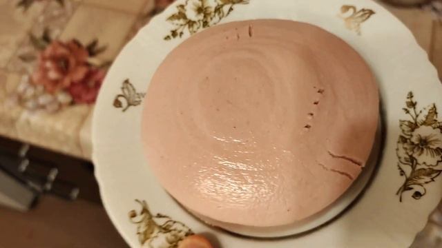 Как отварить кусок колбасы в кастрюле ? смотреть онлайн