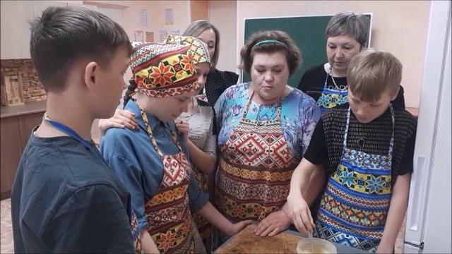 Папа, мама, педагог и Я - вместе дружная семьЯ! смотреть онлайн