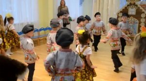 Танец "Ладошка" Средняя группа