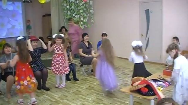 9 группа праздник мамы