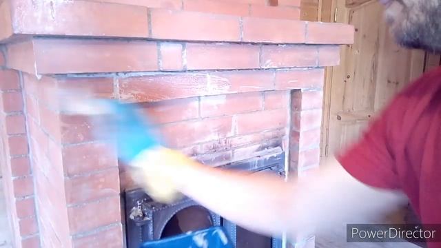 Приводим в порядок старую печь, убираем высолы и остатки раствора, покрываем лаком. смотреть онлайн