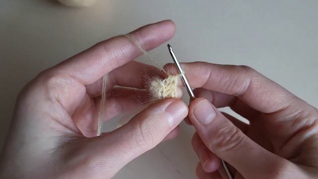 мк: в'язаний СНУД для іграшки, шарфик для котика смотреть онлайн