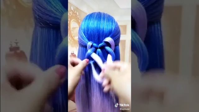 Прическа бабочки