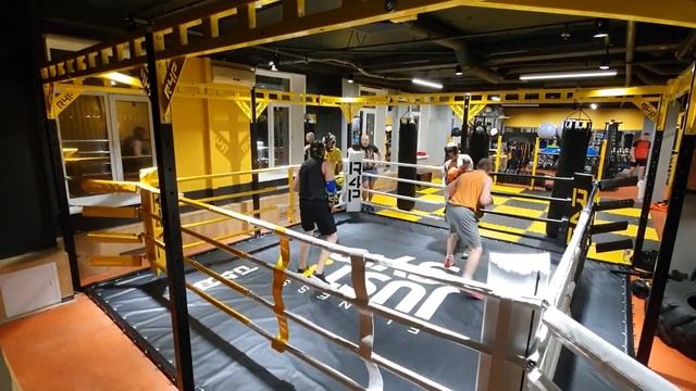 Бокс, спарринг 16.01.20 смотреть онлайн