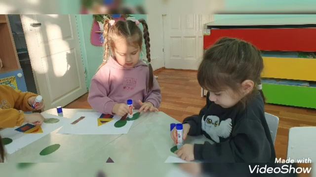 Аппликация "Вырежи и наклей какую хочешь постройку " Воспитатель Кайшева О. В.