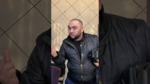 Сека-Я большой человек я оттуда пришел