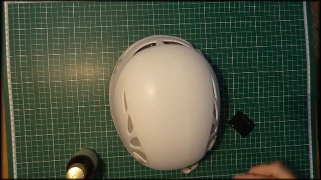 Крепим экшен камеру на каску. Attaching An Action Camera To A Helmet.