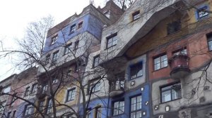 Вена. Архитектор Хундертвассер - жилой дом.