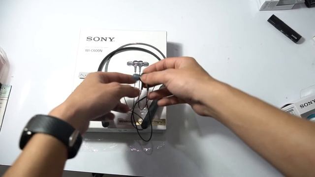 sedikit review Sony WI-C600N earphone dengan noise cancelling смотреть онлайн