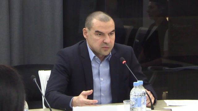 комиссия по рассмотрению законопроектов такси смотреть онлайн