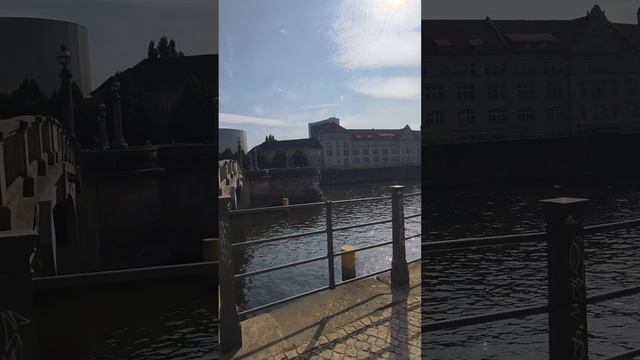 Museumsinsel #walk #mitte #berlin #kultur #atmosphere #spaß #architecture #sommer #spree #ufer