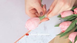 Самые КРАСИВЫЕ ТЮЛЬПАНЫ из гофрированной бумаги | БУКЕТ ИЗ КОНФЕТ своими руками