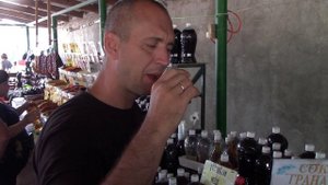 Абхазия .Цандрипш. Местный рынок.