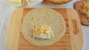 Блинчики, фаршированные сыром