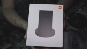 Крутая беспроводная зарядка от Xiaomi