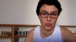 Что делать, если ребёнок стесняется общаться и всего боится?