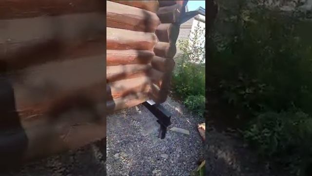 Подъем дома и замена фундамента на винтовые сваи под деревянным домом в СПБ @glavsvai