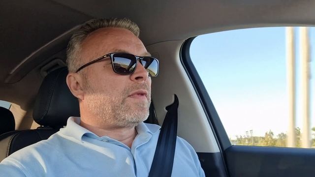 Hongqi E QM5 смотреть онлайн