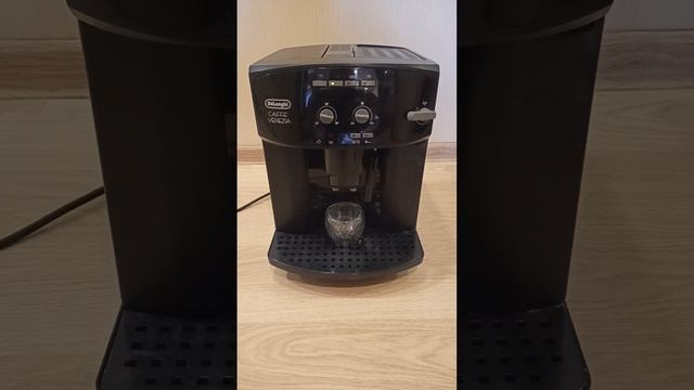 Кофемашина Delonghi Magnifica