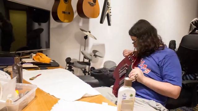 Timelapse Regulagem Epiphone SG G400 LH смотреть онлайн