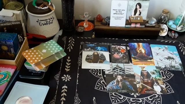 Mercury Retrograde Career Pick A Card Reading || Array of Gratitude смотреть онлайн