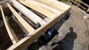 делаем лаги крыльца каркасного дома